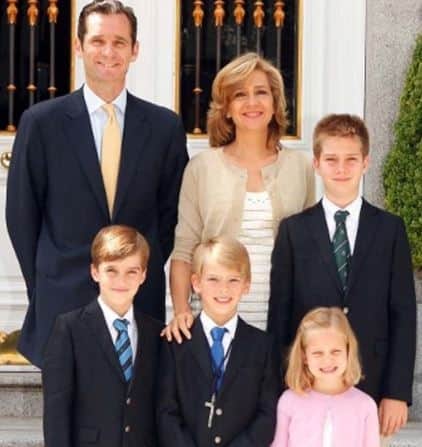 Infanta of Spain, Cristina spending quality time with her family